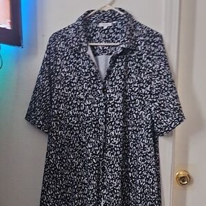Chico's Monochrome Patterned Button Down Shirt